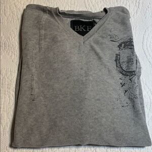 Men’s distressed sweater from the buckle. Large